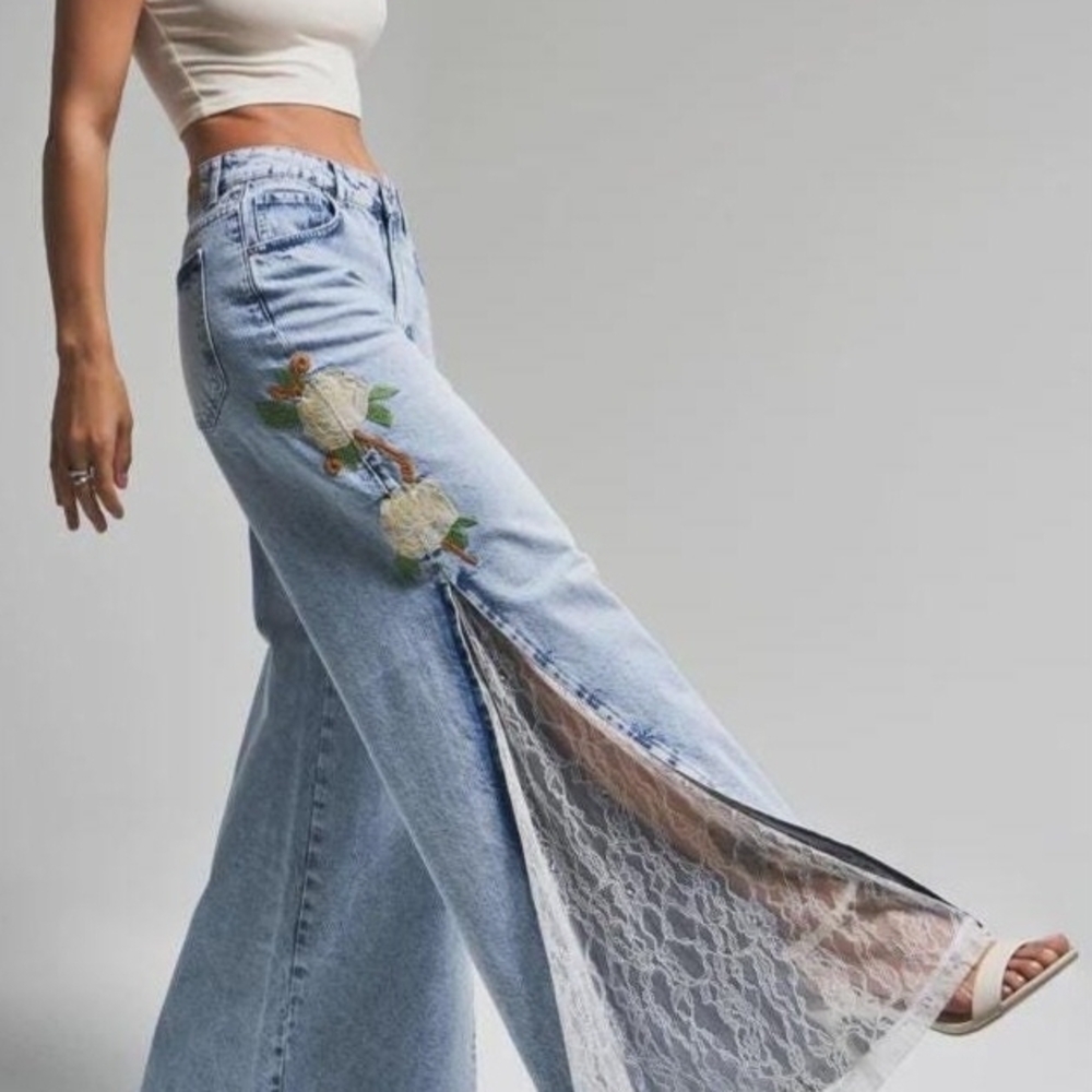 Embroidered Light Blue Wide-Leg Jeans with Lace Inset